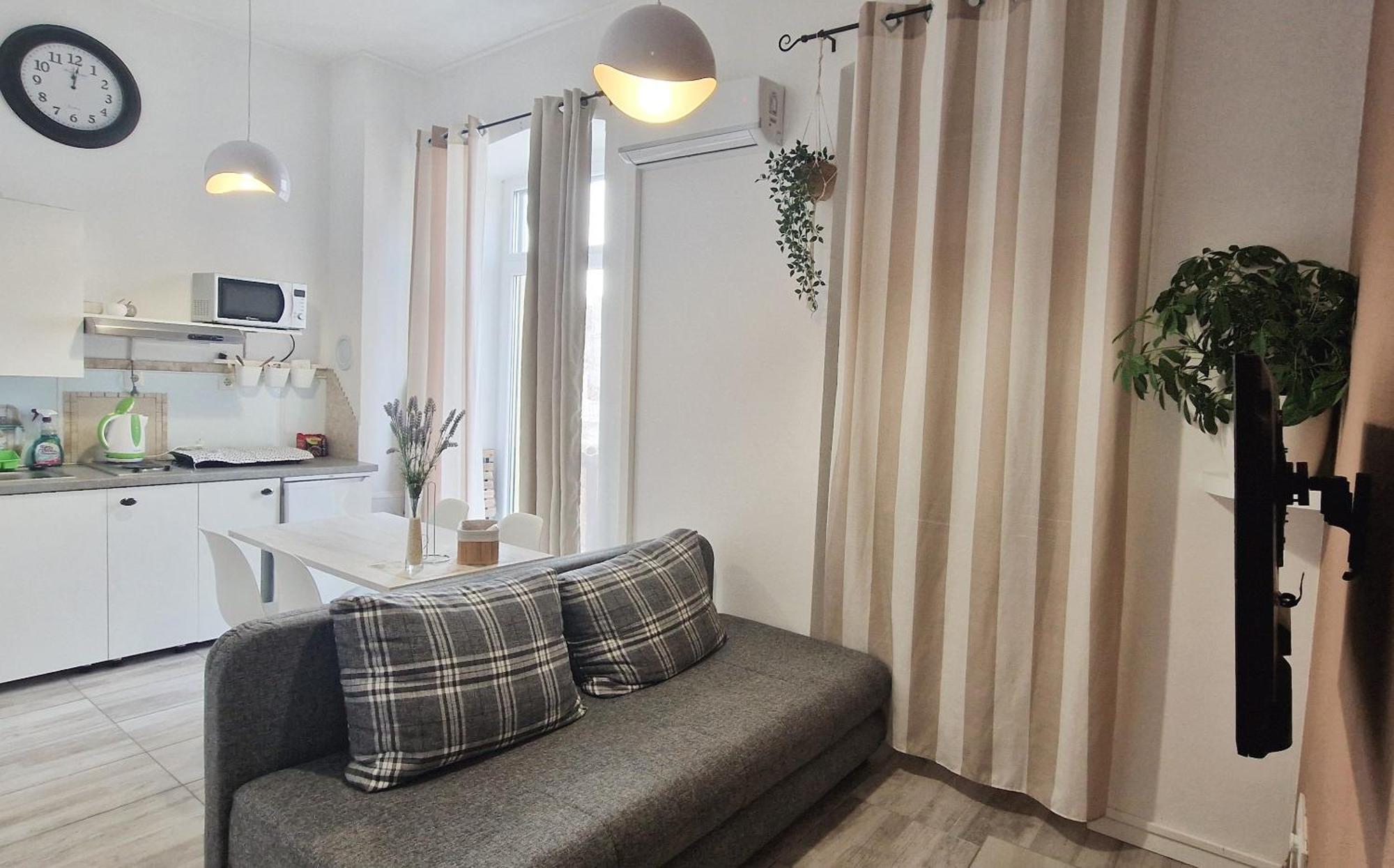 Apartment Megy With Balcony In City Center Crikvenica Exterior foto